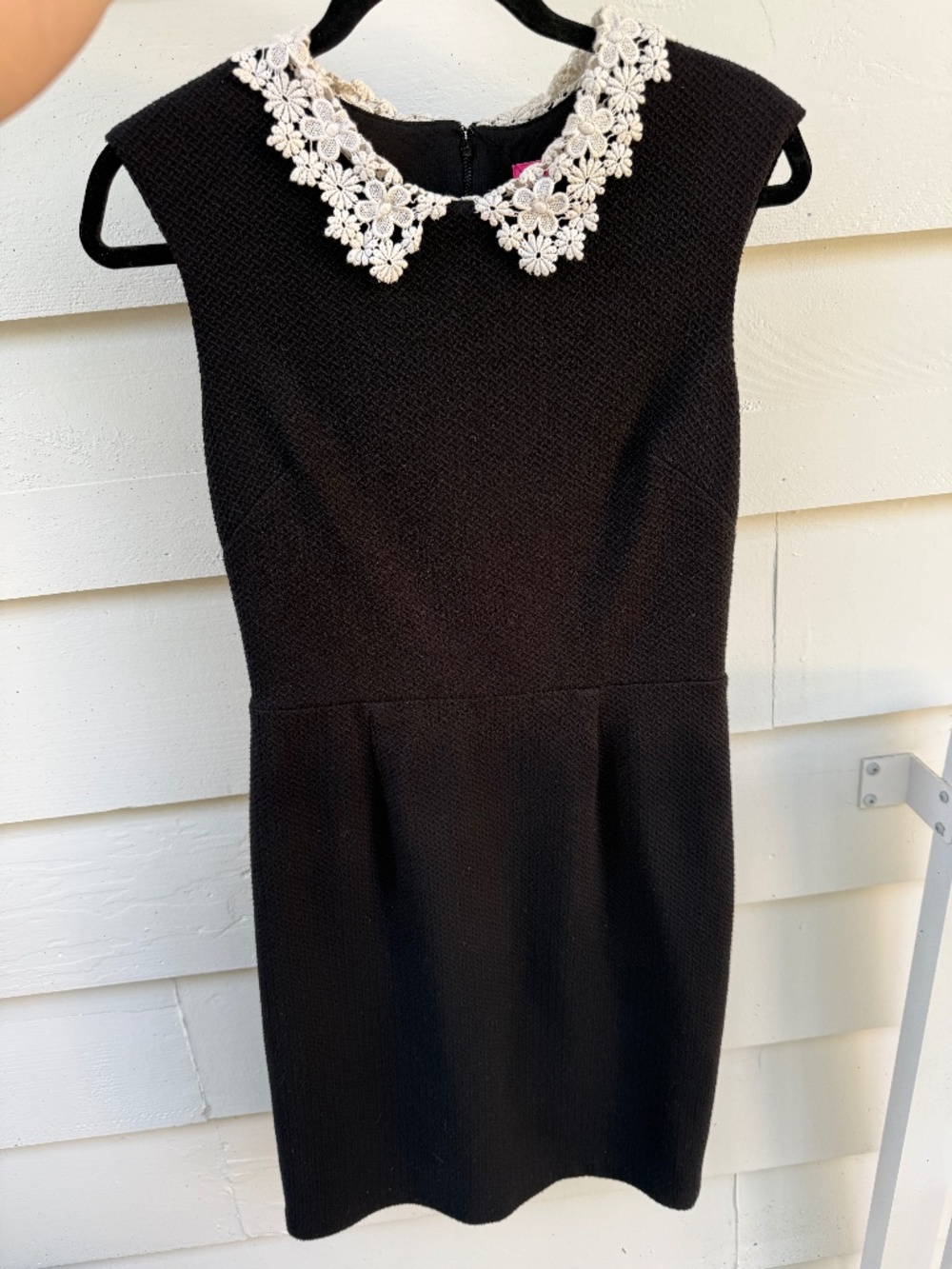 Betsey Johnson Lace Collar Black Sheath Dress - Picture 2 of 4